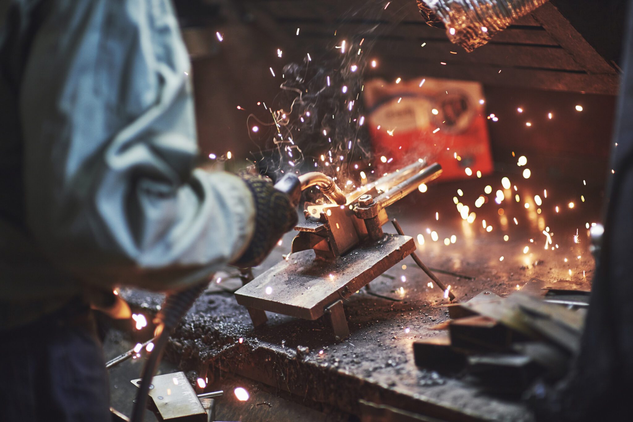 Image for Cancer risk: Most Aussie welders exposed to high levels of dangerous fumes