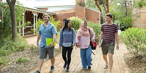 Curtin students at Curtin Kalgoorlie.