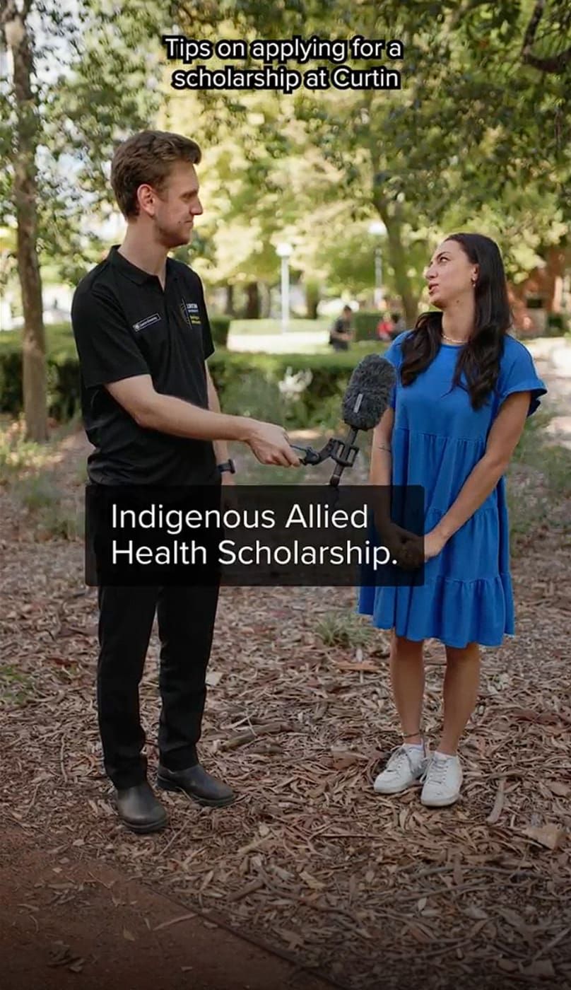 screenshot tiktok video, students speaking about their Curtin scholarships